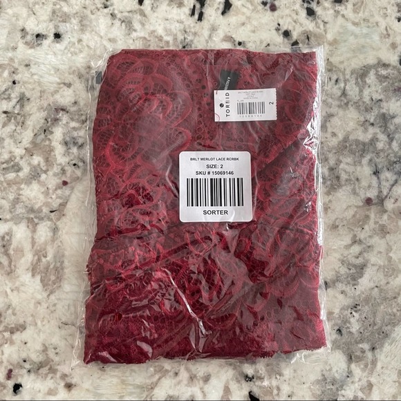 Torrid Bralette - Lace Racerback Burgundy 2X NWT - Picture 4 of 6